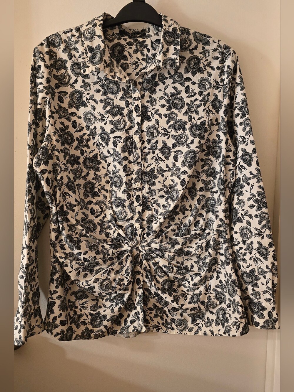 Thakoon Black Floral Button-Down Shirt on Cream with Twist Front Size Large